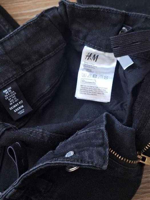 Завужені джинсові штани джинси скінні з деніму від H&M