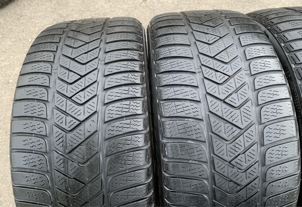 Шини Pirelli Winter SottoZero 3 245/40 R18