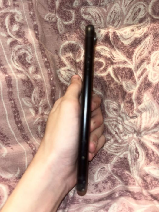 продам телефон iphone xr 64gb black rsim