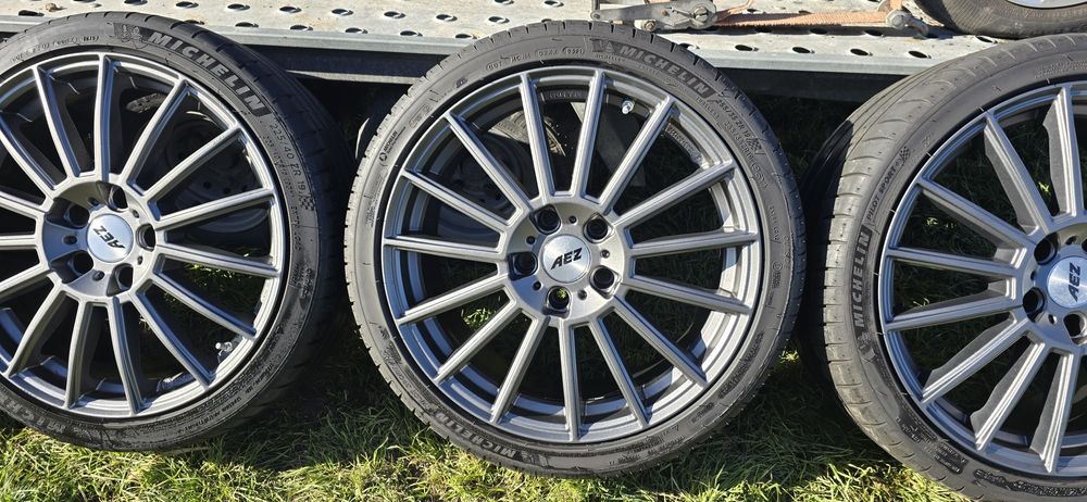Koła Bmw Aez Steam 5x120 2 szerokości 19 cali e90 e91 e92...