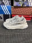 Жіночі кросівки Adidas Oznova 38(24см) оригінал