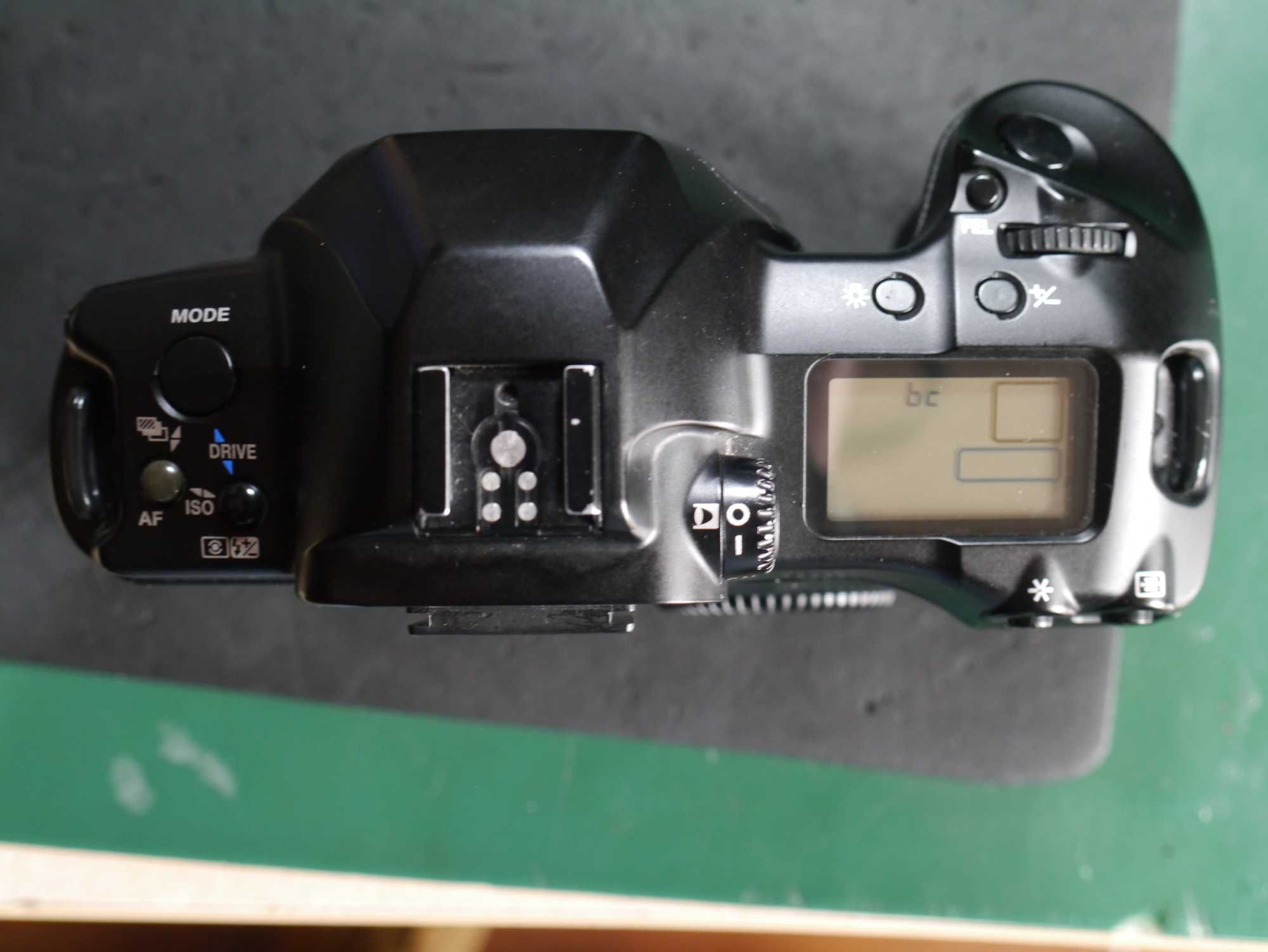 Canon AF-7 , AL-1 e EOS-3,Nikon F4 para peças ou arranjo, ler anuncio