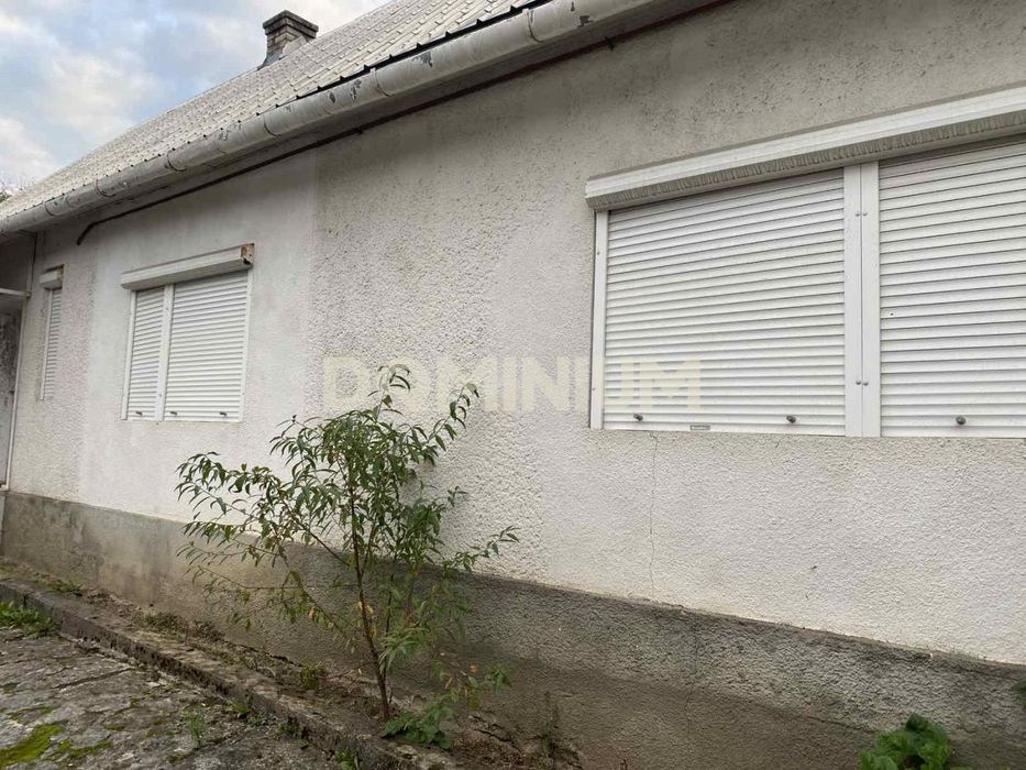 Продається будинок у с. Велятино