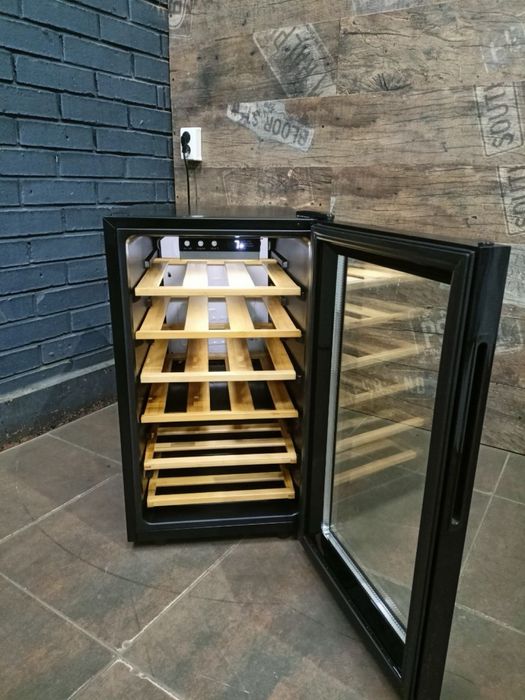 Винна шафа холодильник на 54 пляшки Medion MD37364 СТОК !