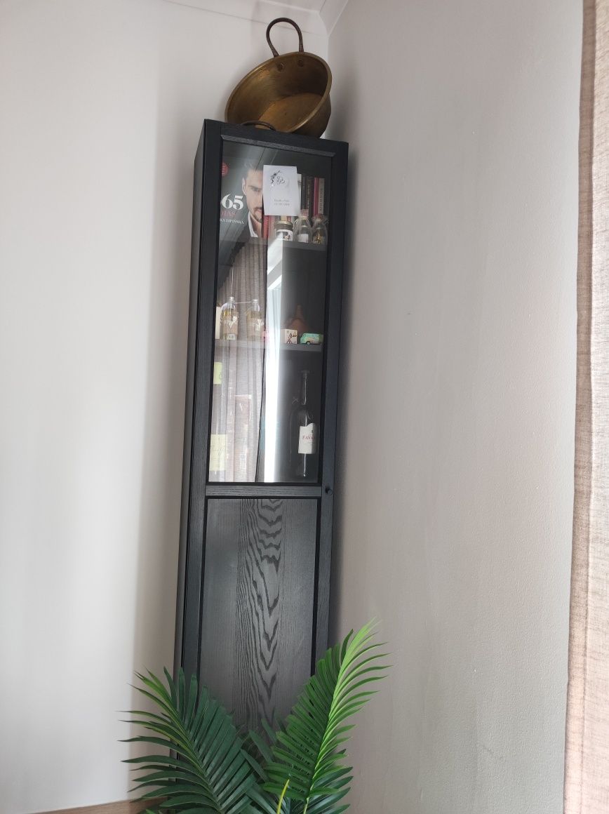 Estante/Vitrine Preta