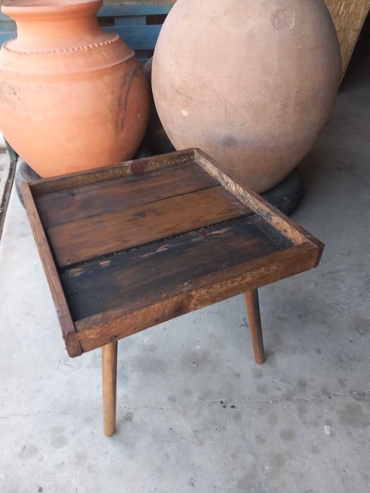 Mesa rustica antiga, otimo estado