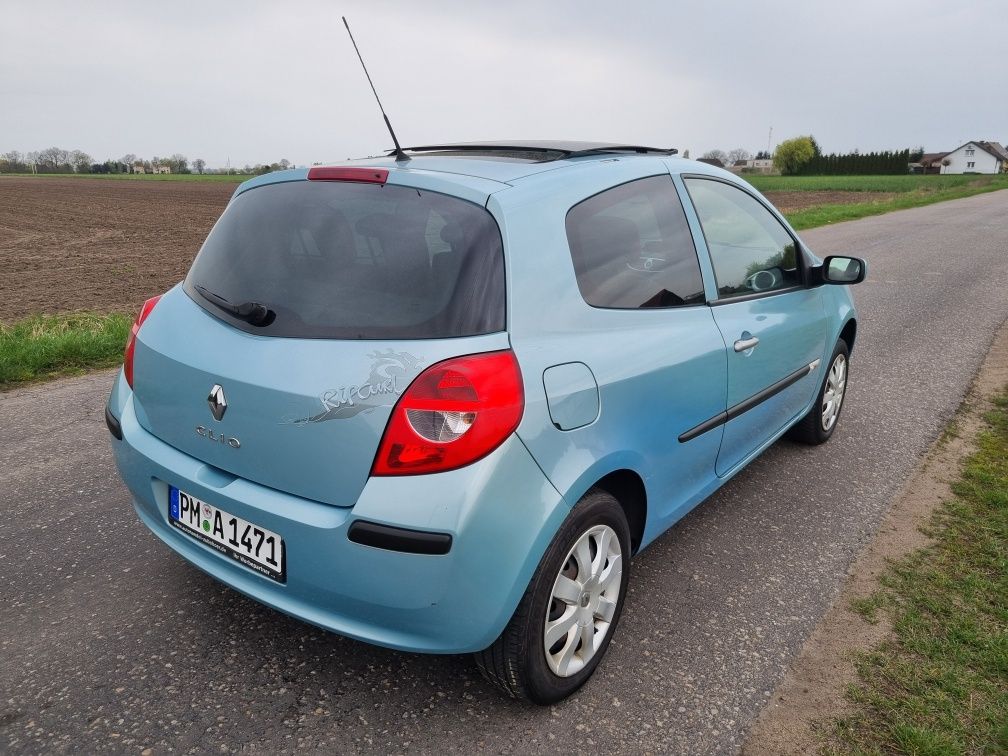 Clio 1.2 ,benzyna ,klima  panoramadach