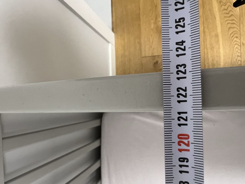 Łóżeczko dziecięce z materacem 120 x 60 cm grubości 10cm z szufladami.