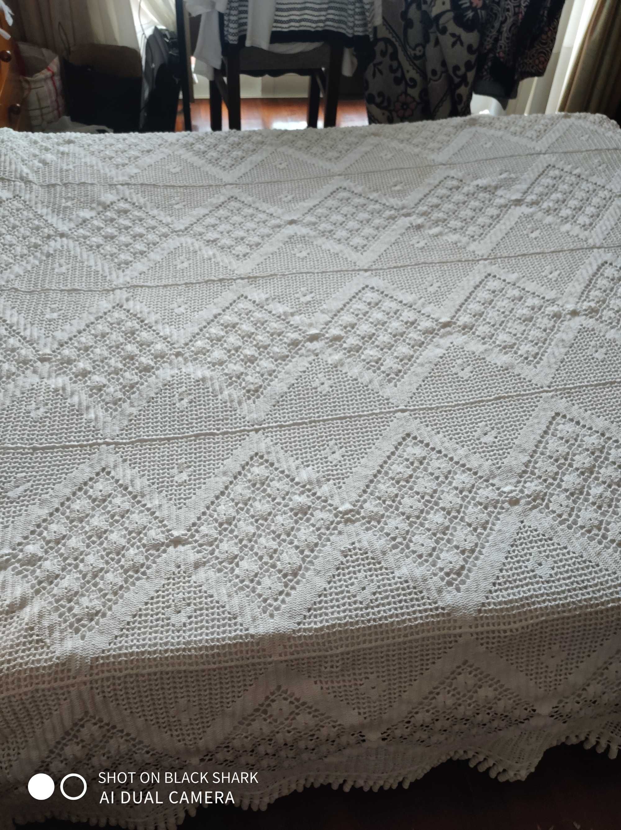 Colchas Antigas (em crochet feita à mão) para Cama Casal