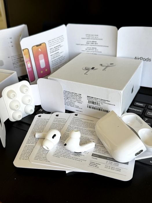 Бездротові навушники Apple AirPods Pro 2