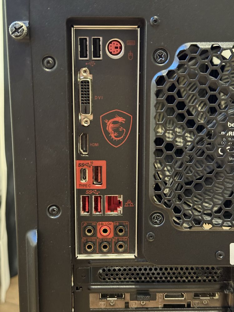 Komputer i7-9700K, RTX 2080 Super, 32 GB RAM, SSD