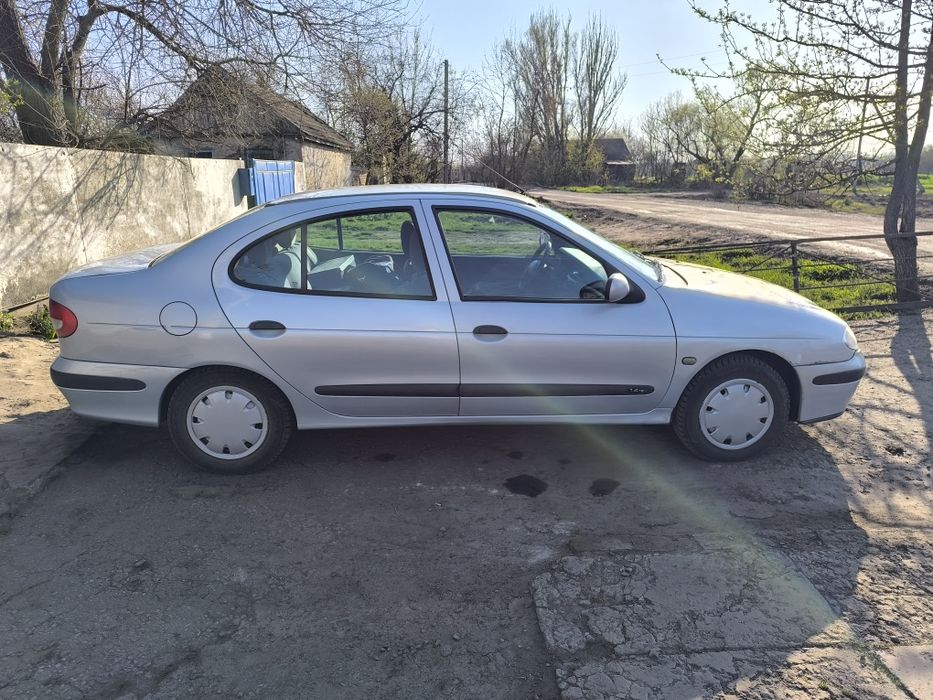 Рено Меган 1.4 бенз