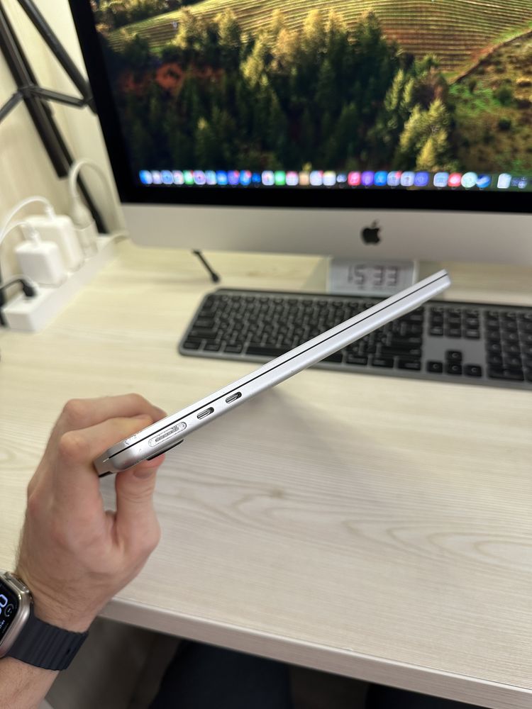 Apple MacBook Air 2022 M2 8/256Gb Silver