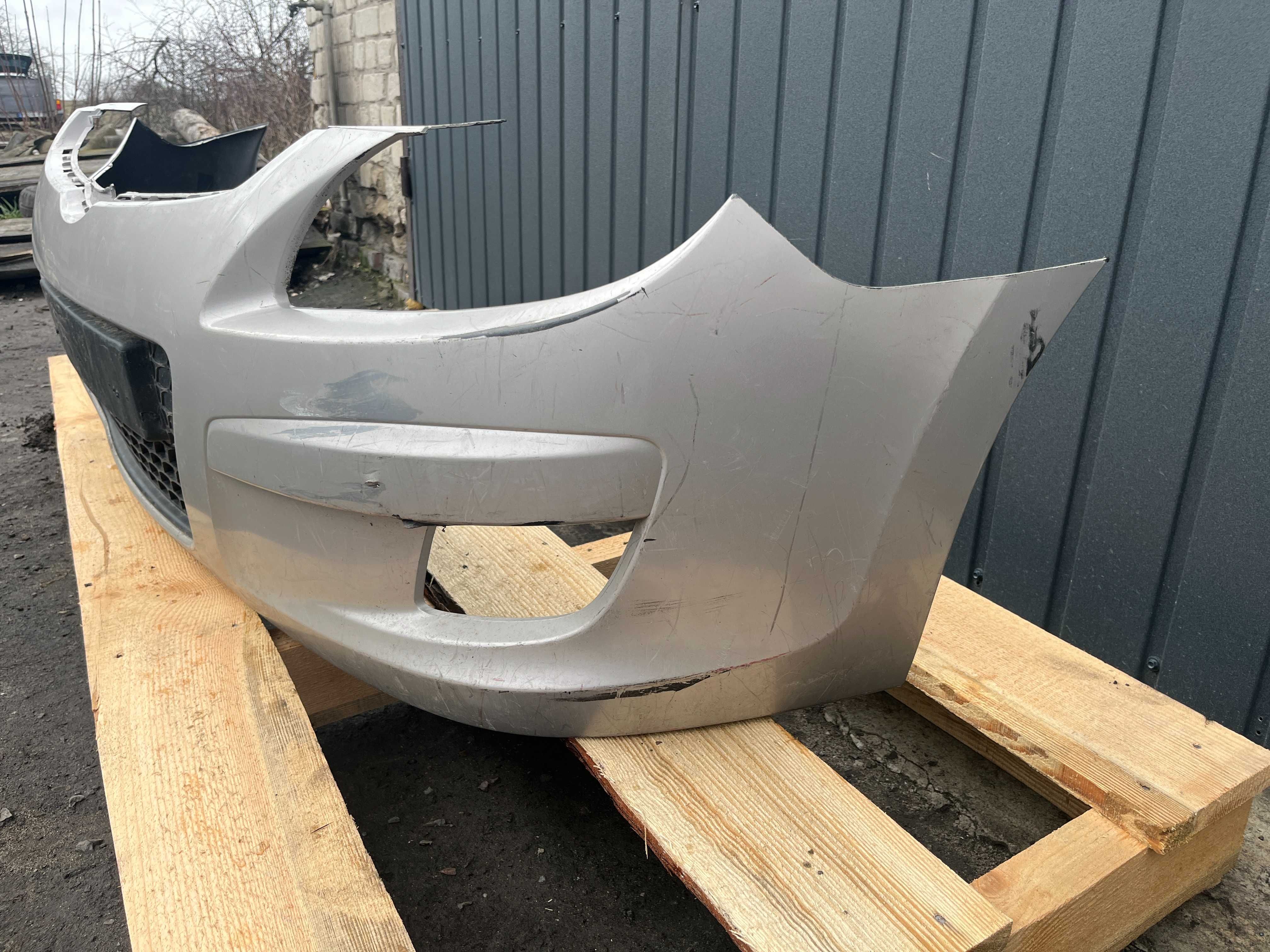 Бампер передній передний Hyundai I30 2009-2012 86511-2R000