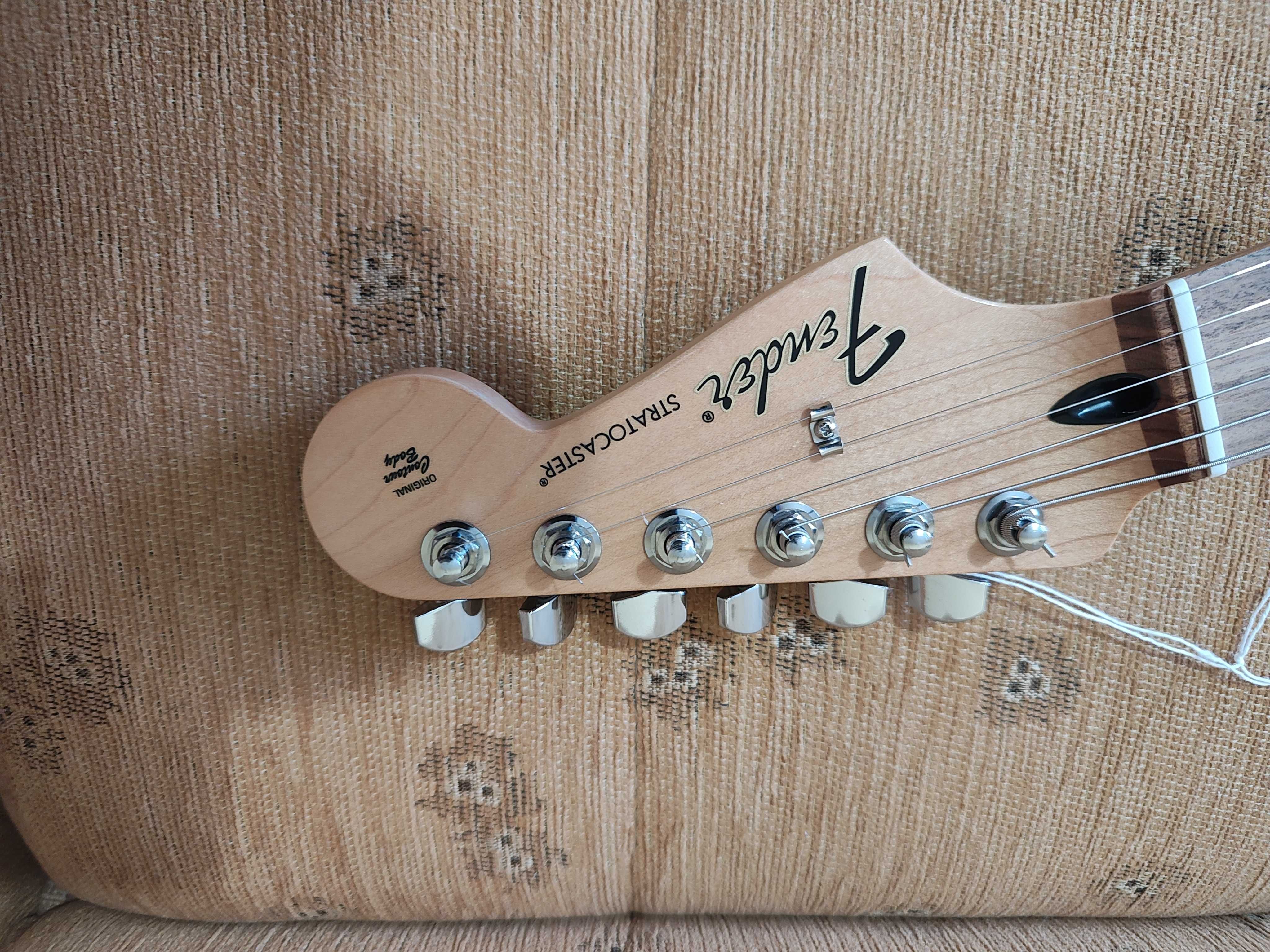 Gitara Fender Stratocaster Original Arctic White/ Jak Nowa