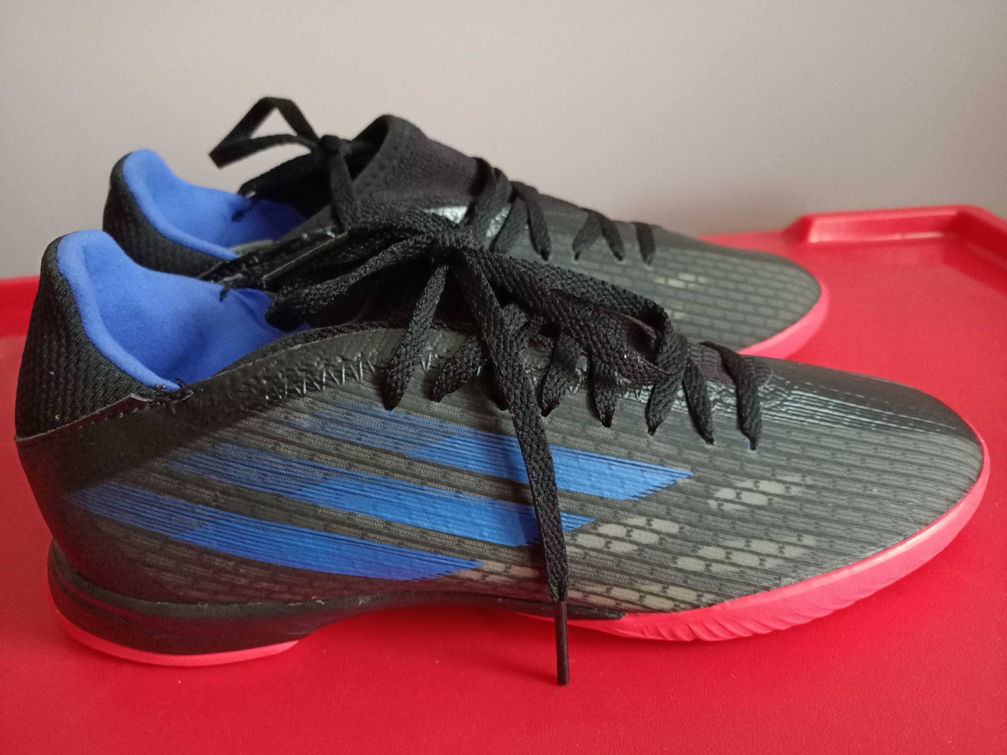 Adidas buty piłkarskie halowe Speedflow FY3303, rozm. 40
