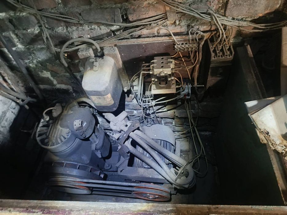 Компресор У43102А з мотором, балоном, ресивером