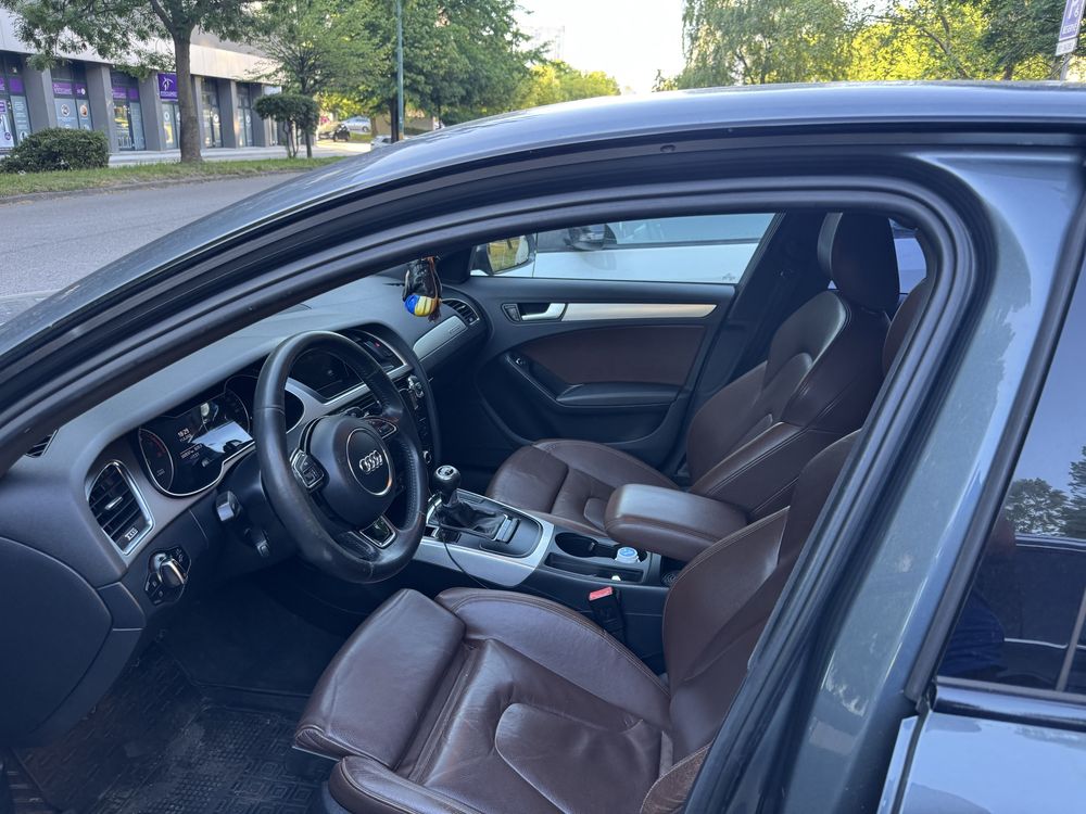 Audi a4 b8 2012.