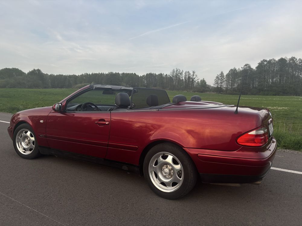 Mercedes W208 cabrio sport