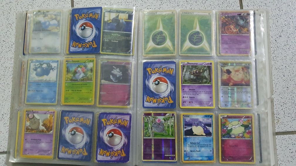 390 Cartas POKEMON usadas