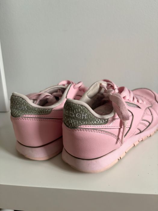 Różowe sneakersy Reeboki
