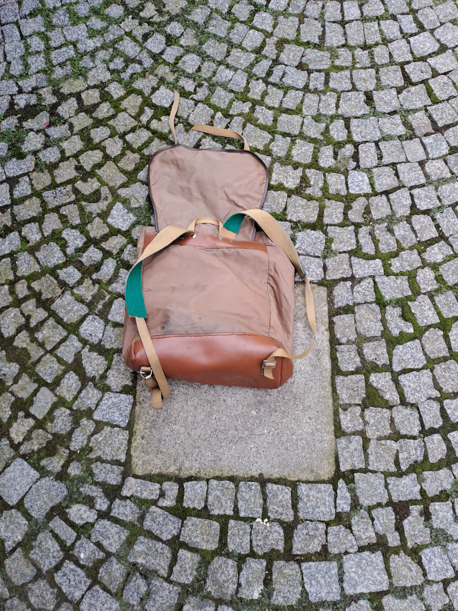 Stary plecak turystyczny prl