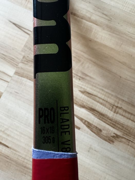 Wilson Blade PRO V8 305g