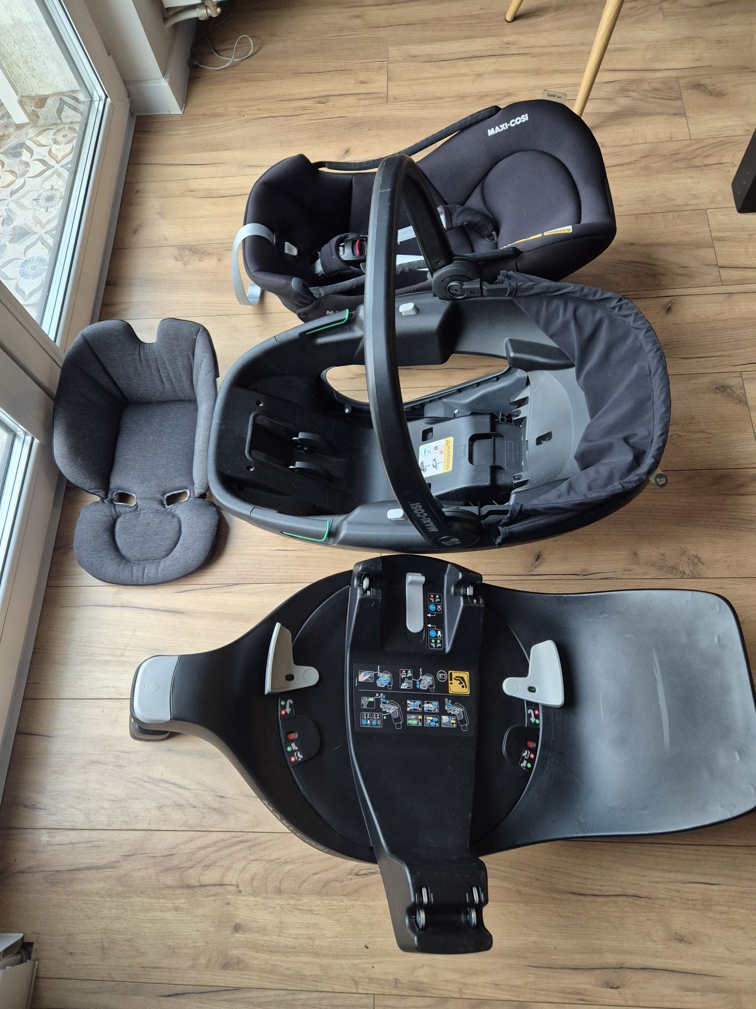 Maxi cosi coral 360 cały zestaw z bazą obrotową