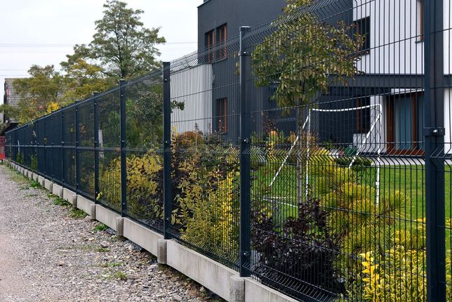 Kompletne ogrodzenie panelowe z podmurówką - 150cm wys. ocynk + kolor