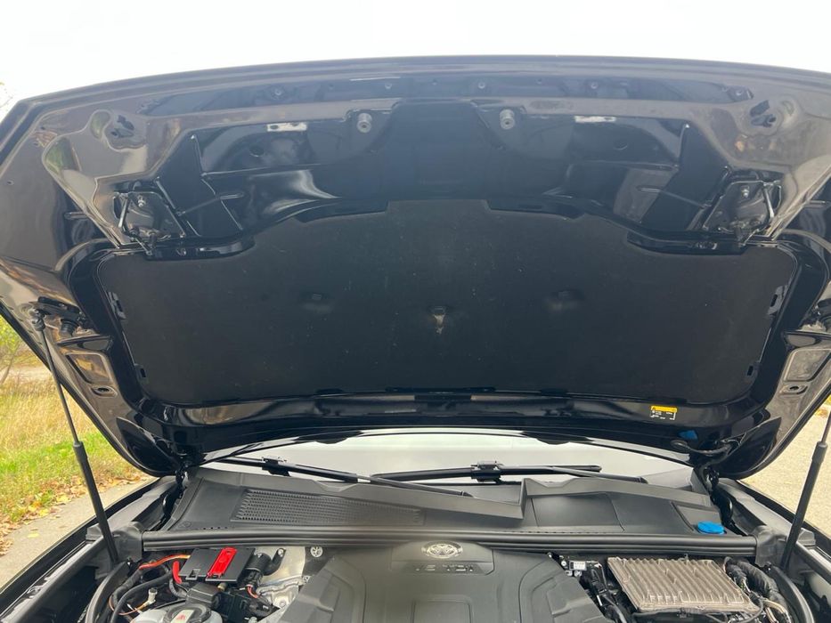 Продам Volkswagen Touareg Один господар