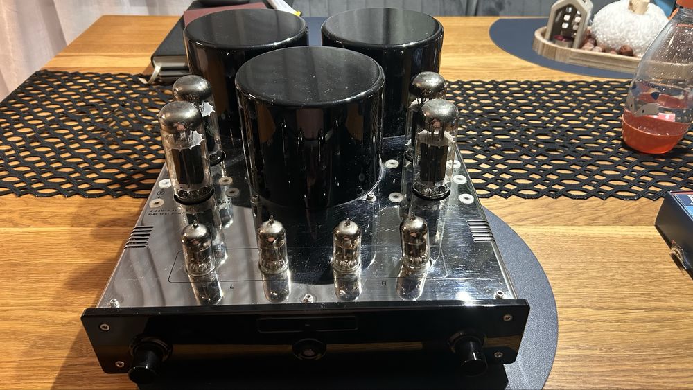 Wzmacniacz lampowy Yaqin MC-10L