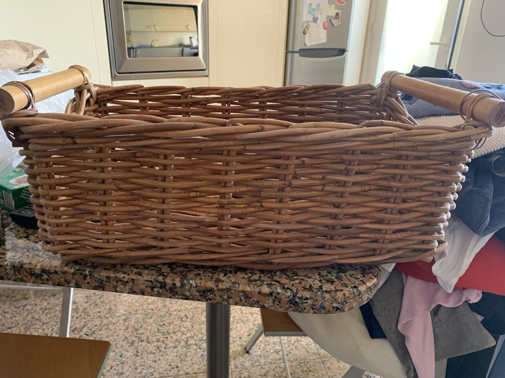 Cesta verga em muito bom estado