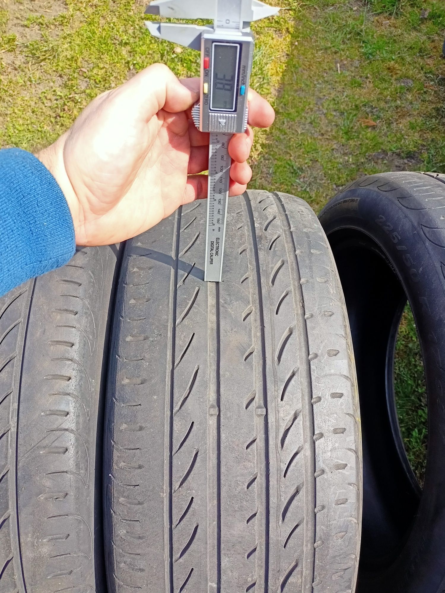 Pirelli 225/50/17 - za free