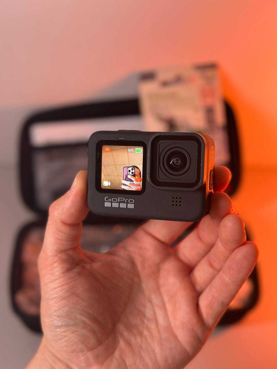 Чудовий набір GoPro 9 - екшн камера з двома екранчиками