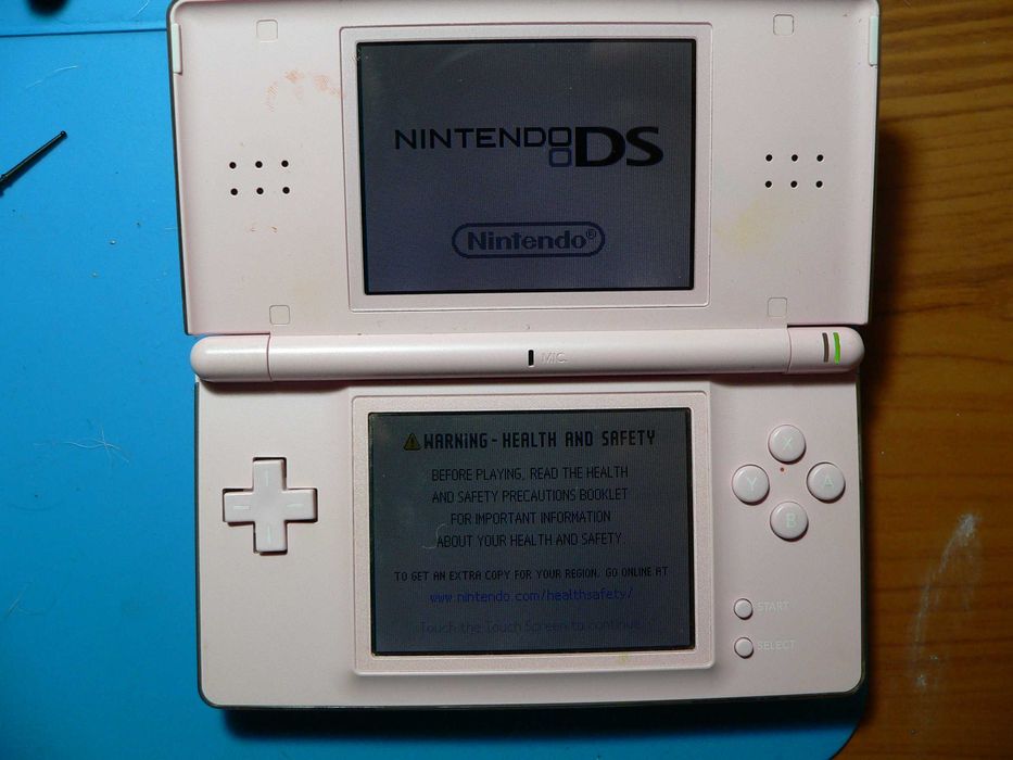 Nintendo DS Lite