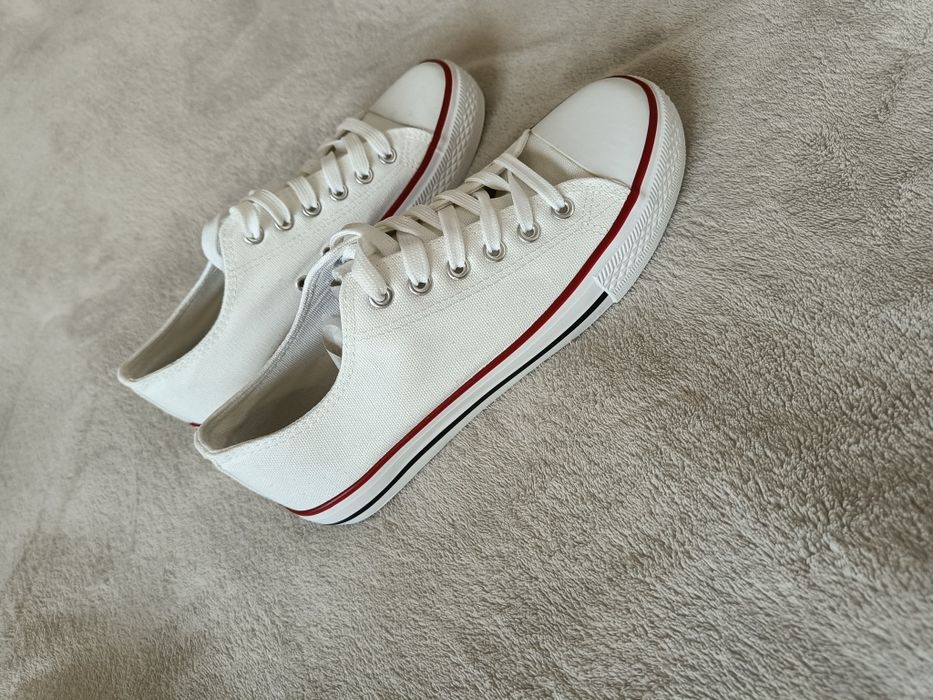 Nowe trampki tenisówki