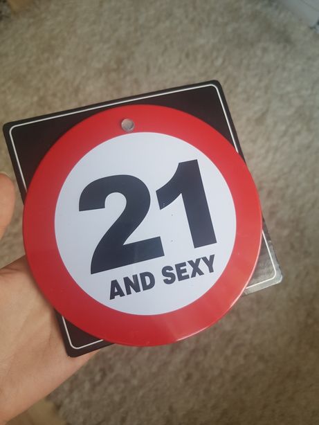 Tabliczka znak prezent na 21 urodziny sexy