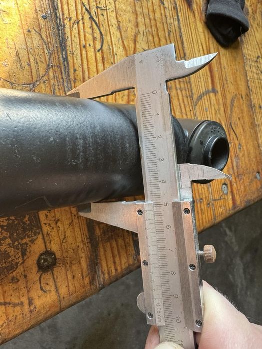 Амортизатор на грузову тягу