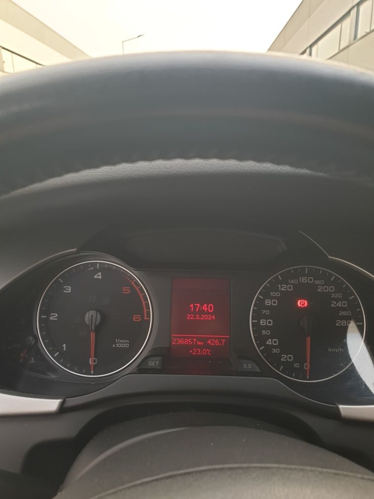 Audi A4 2.0 TDI SLine