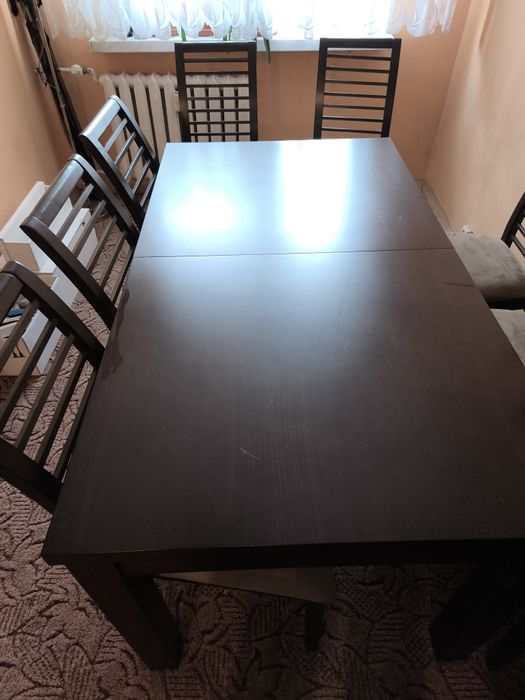 Stół z krzesłami z Agata Meble.