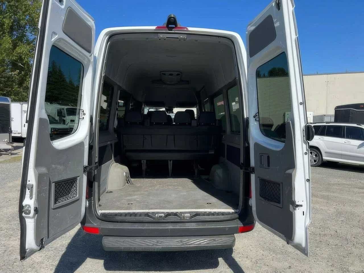 2015 Mercedes-Benz Sprinter 2500 170 WB Passenger Van RWD