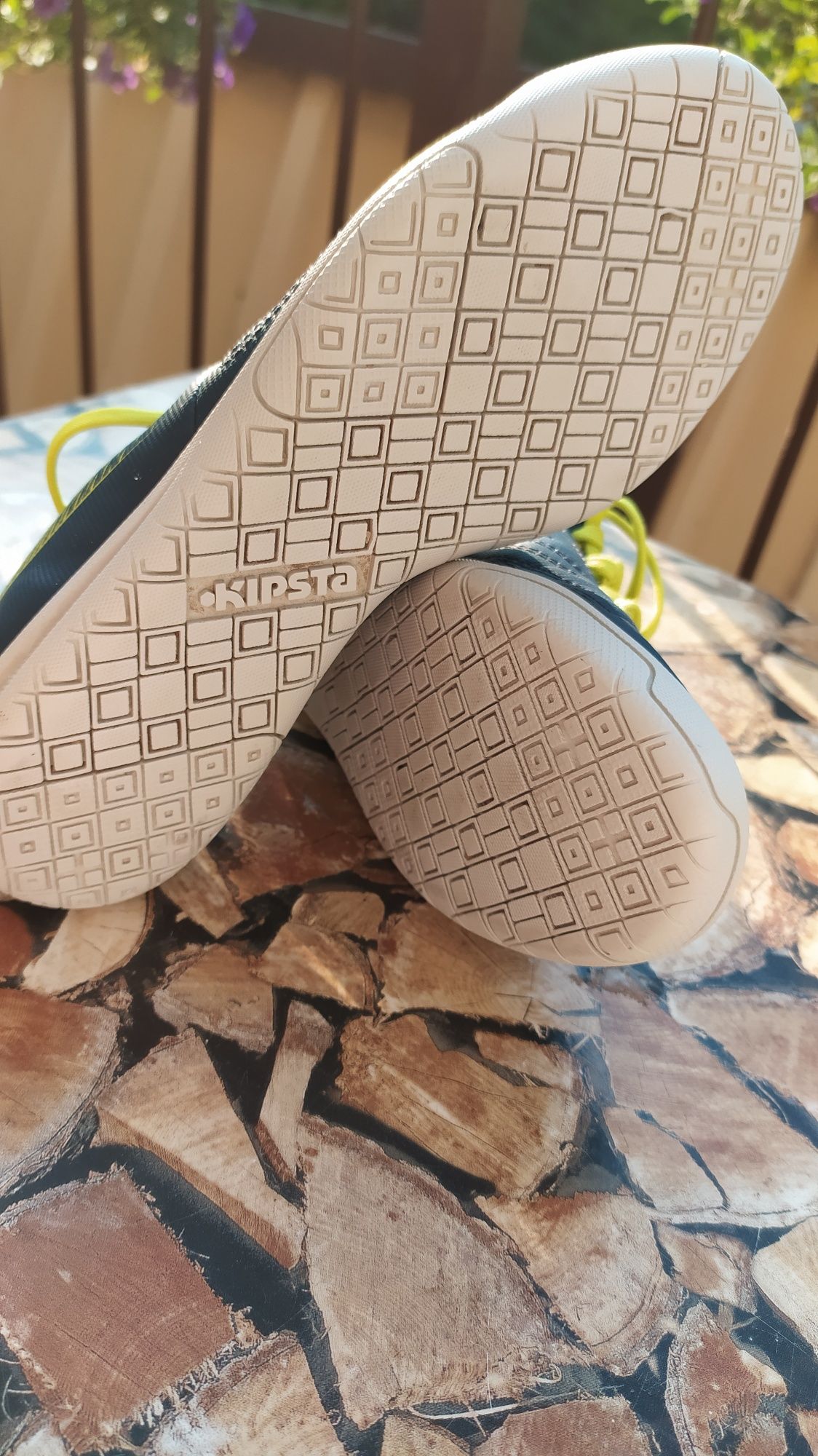 Buty halowe r 31 plus osuszacze do butów