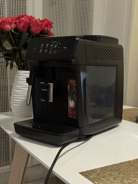 Автоматична кавомашина Philips Series 2200 EP2220