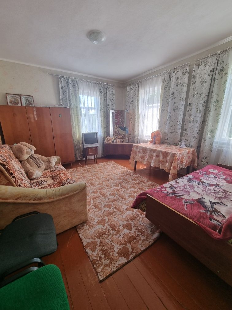 Продам будинок/с.Ківшовата/біля ставка/зі зручностями/з меблями та тех