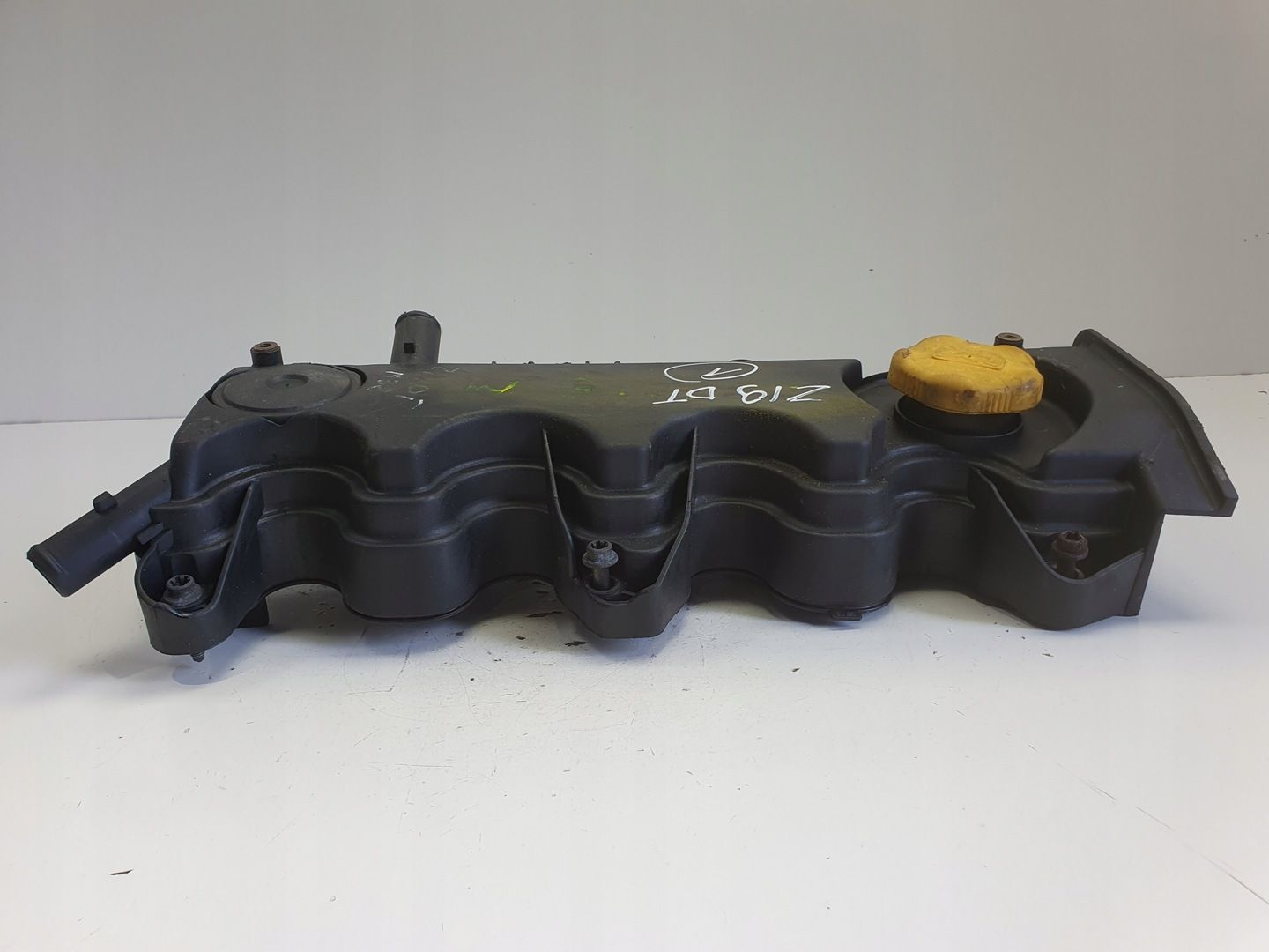 Opel Vectra C 1.9 CDTI 8V POKRYWA ZAWORÓW 55197017 Z19DT