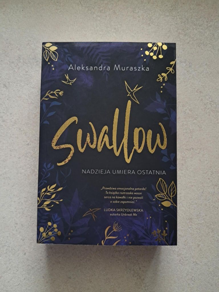 Swallow - Aleksandra Muraszka