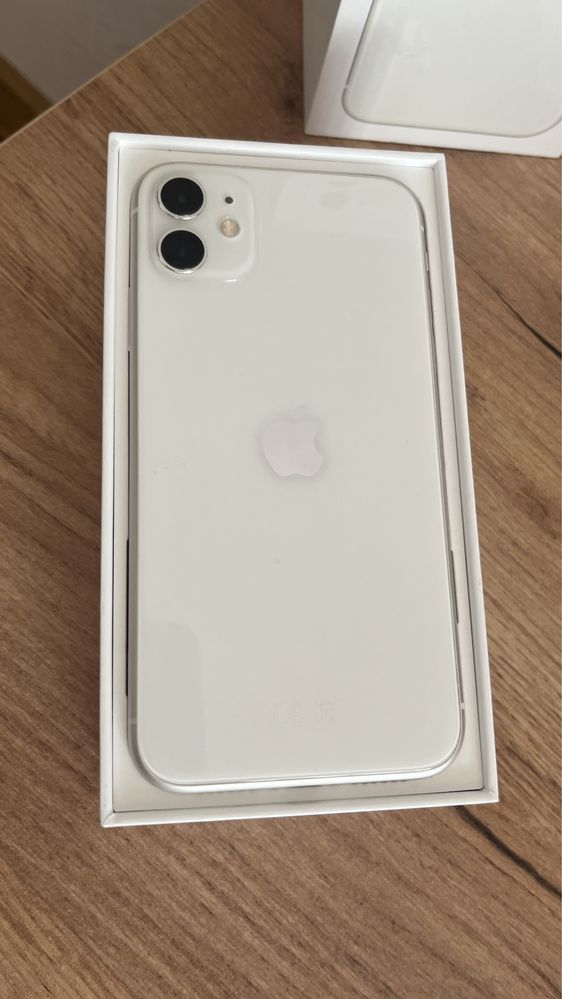 Продам IPhone 11