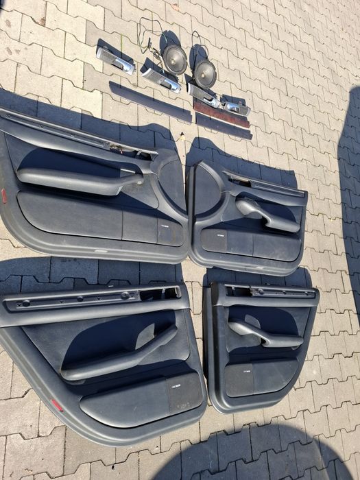 Audi A6 S6 C5 4B0 Skóra Boczki Drzwi Czarne Europa Podświetlene Klamki