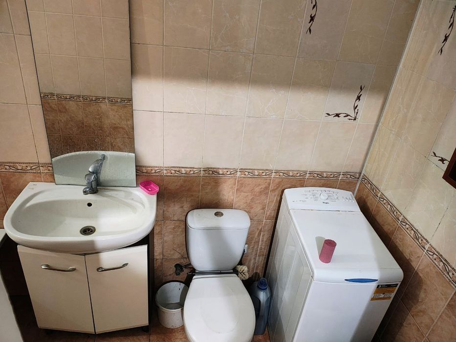 Окрема кімната в особняку, оренда кімнати без посередників