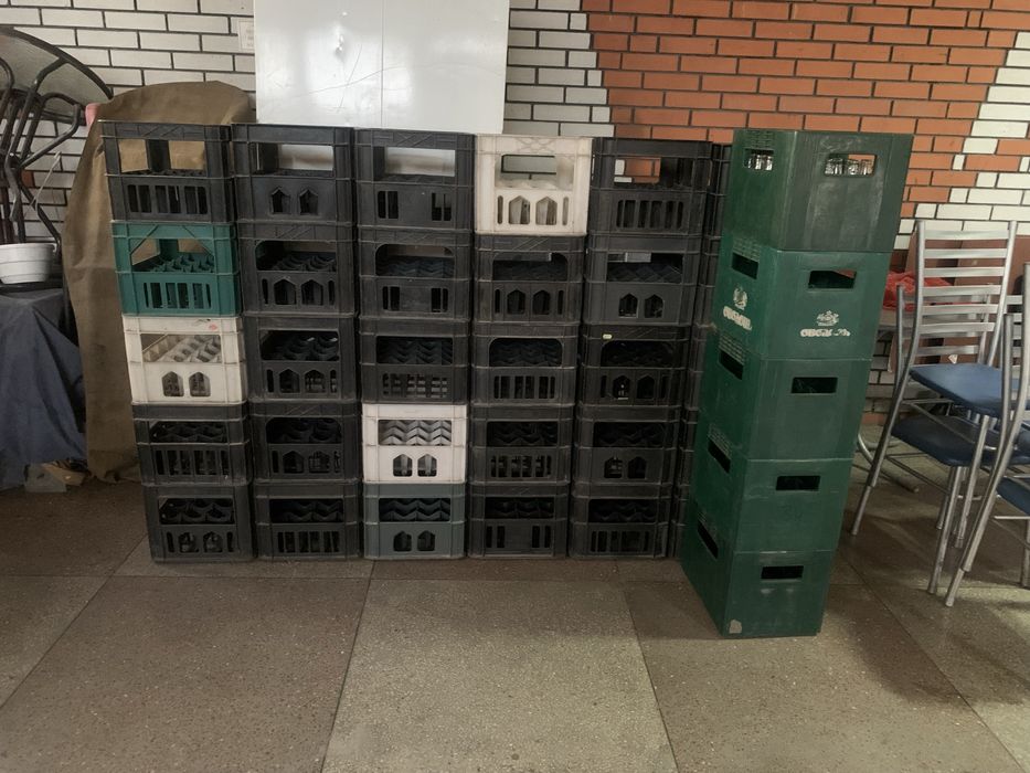 Ящики пластикові